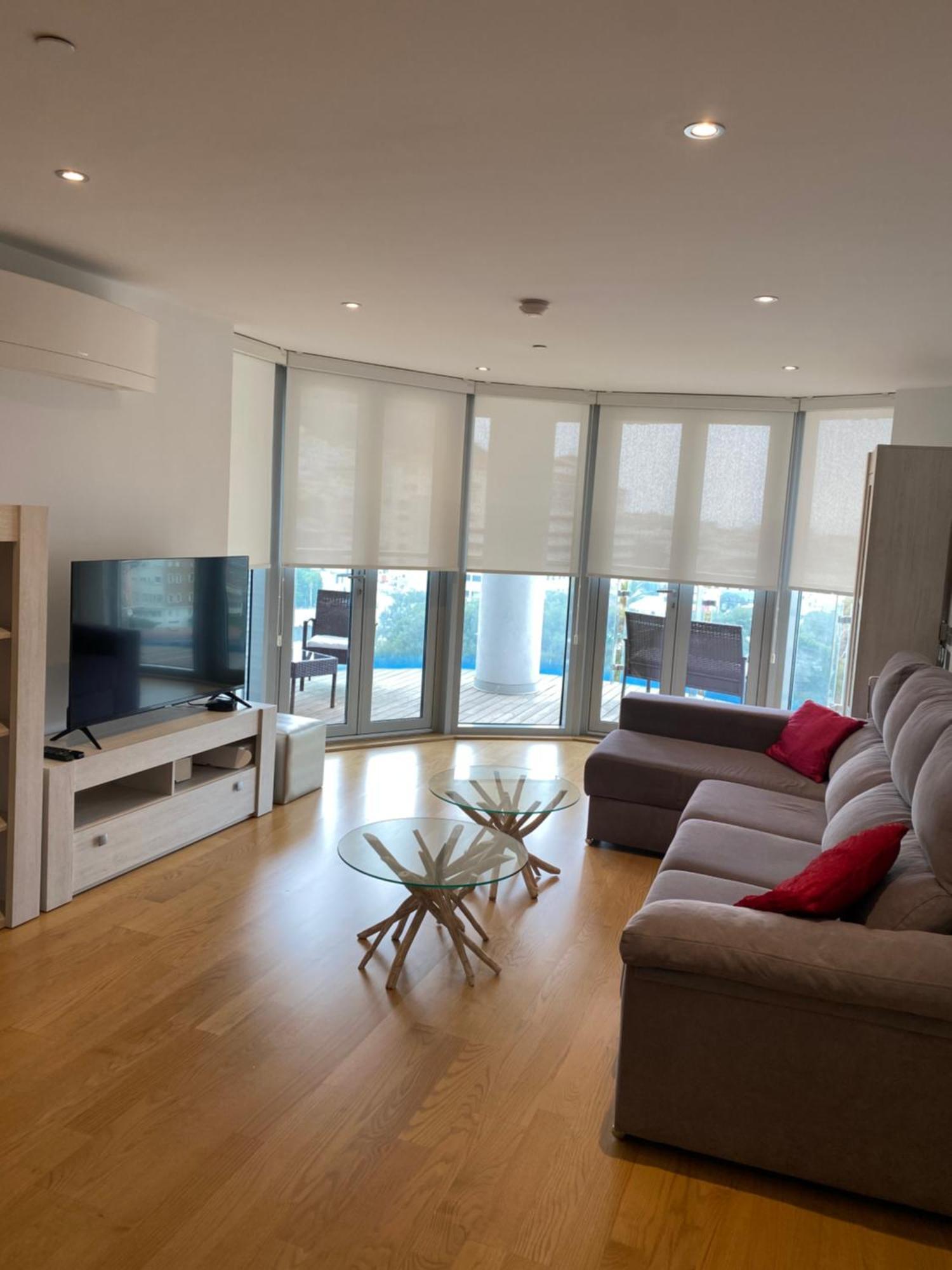 Family Apartment With Swimming Pools 3 Bedroom 2 Bathroom Rock Facing Gibraltar Exterior photo
